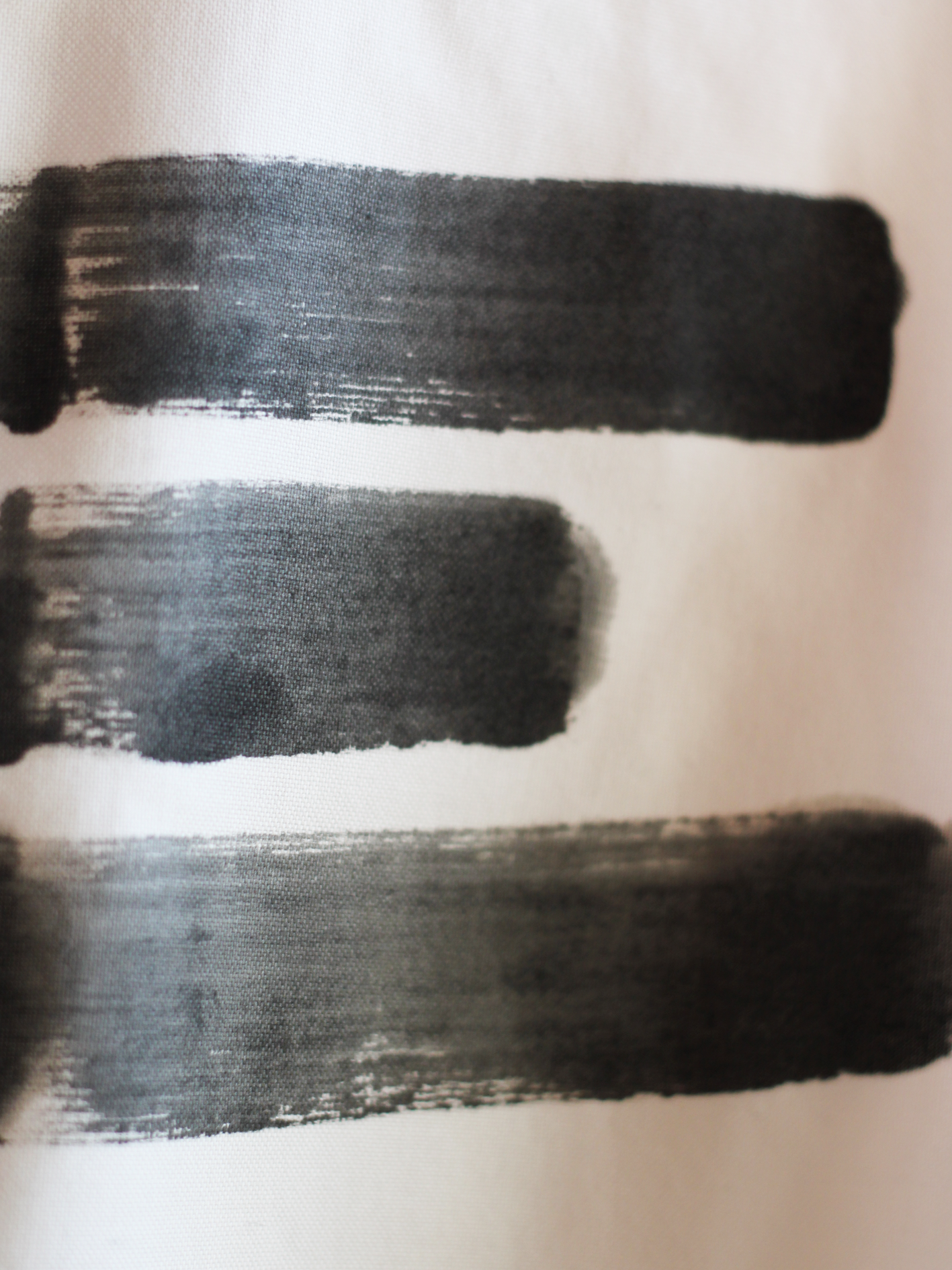 Add new design - Herrskjorta vit + handmålad + stripe av spill