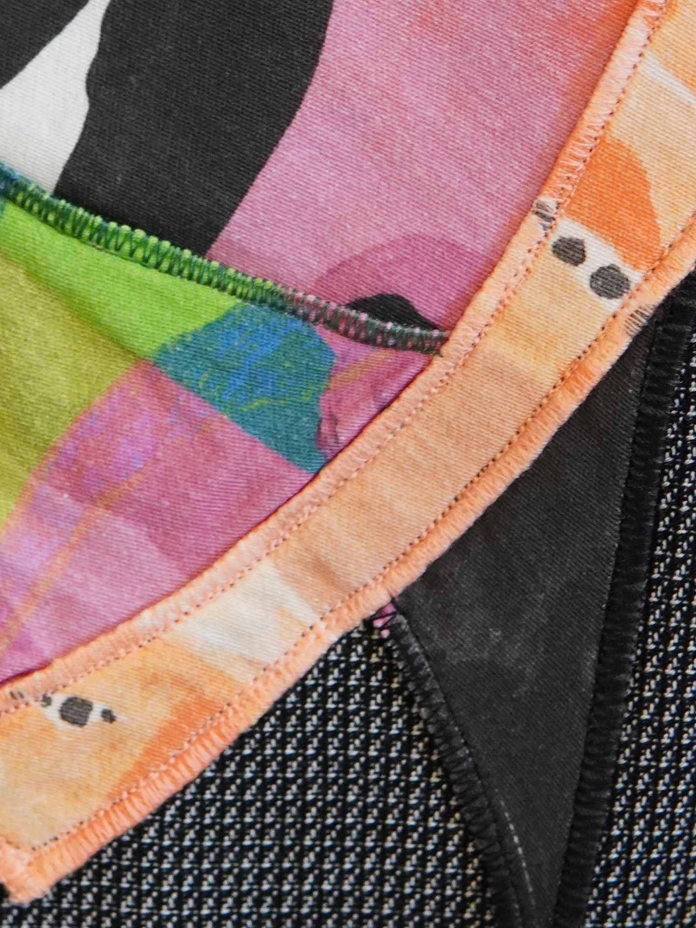 Add new design - Väst + kollage av textilspill stl S