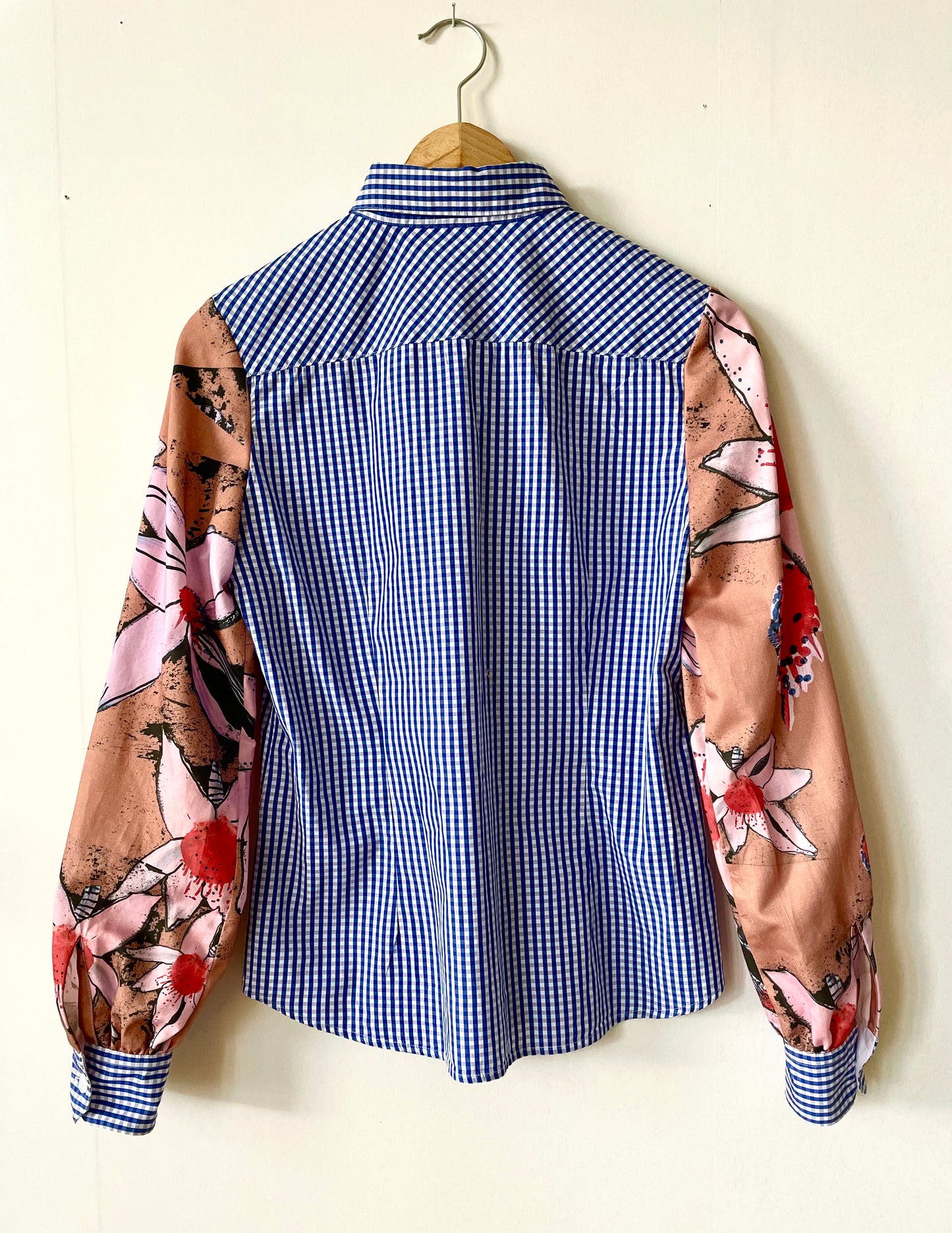 Add new design - Skjorta + skiftad ärm stl S